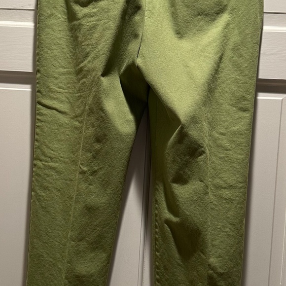 New Directions brand, women's lime green, size 10 cropped ankle slacks - Picture 2 of 3